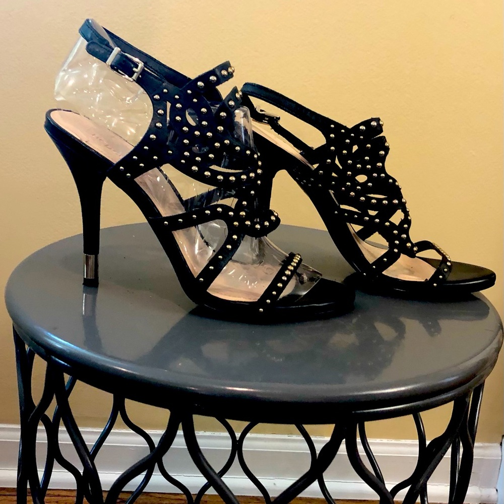 BCBG Hot Summer Sandals  Retail$110,  LikeNew, 10